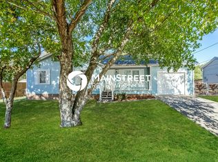 1561 Rose Garden Ln, Loganville, GA 30052