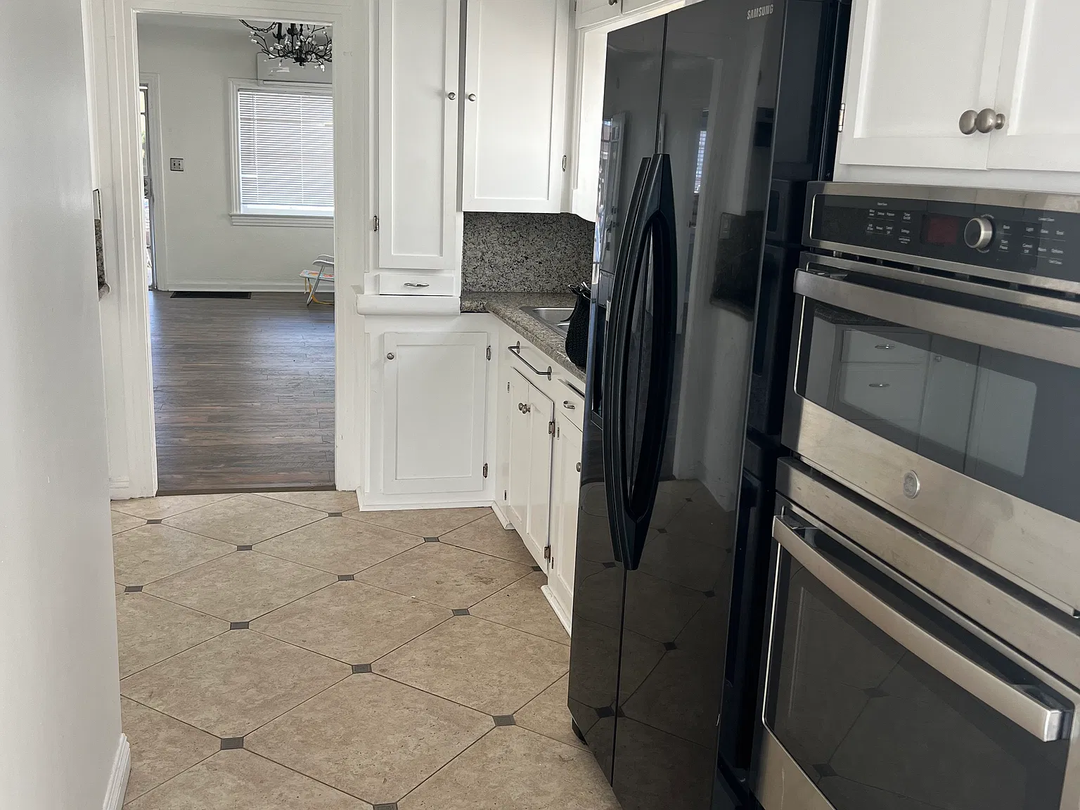 4547 Hawley Blvd — Photo 3