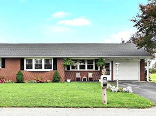 112 Phillip Dr, Myerstown, PA 17067