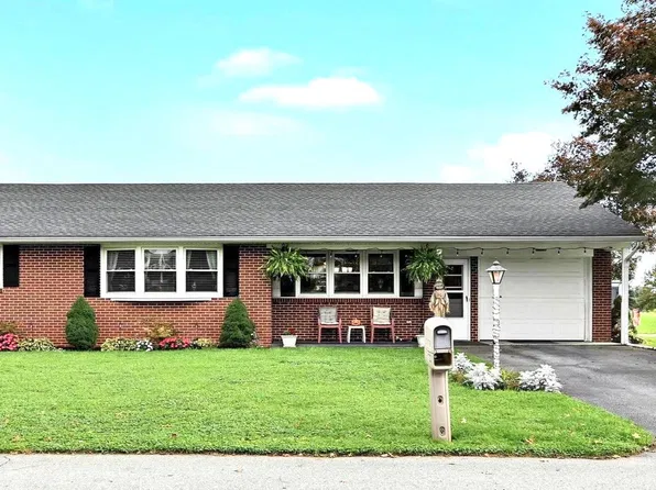 112 Phillip Dr, Myerstown, PA 17067
