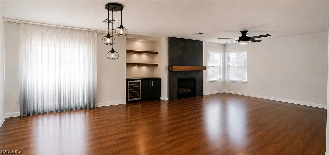 4 bed, 2.5 bath, 1722 sqft, $2,195 — Photo 4