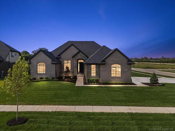 56753 Via Carlotta St, Macomb, MI 48042