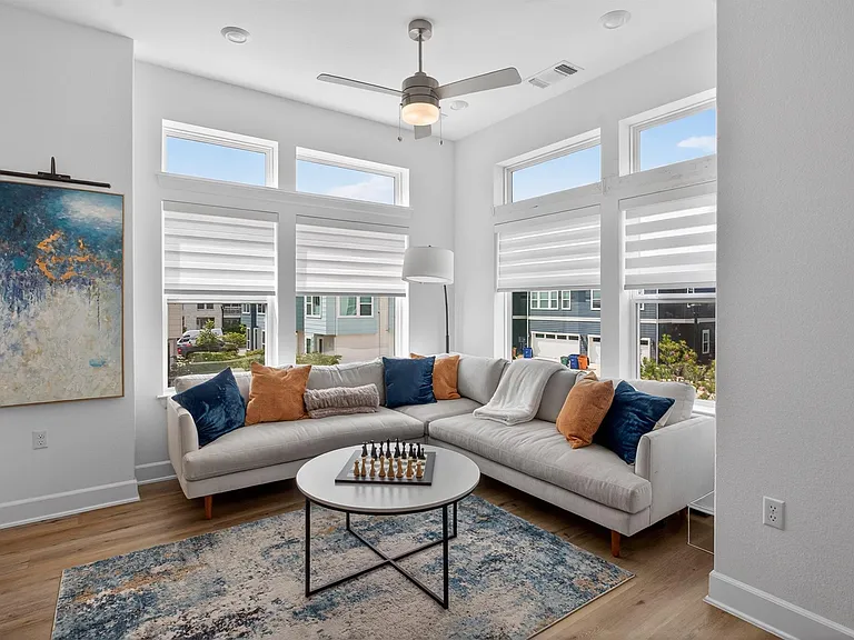 4206 Margarita St — Photo 13