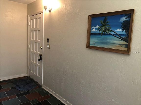 3rd image of 830 S Hill Ave #20