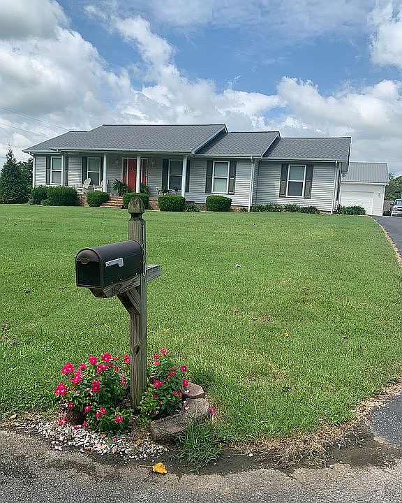 1st image of 130 Sugartree Ln