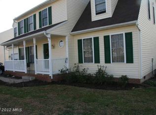10806 Hamiltons Crossing Dr, Fredericksburg, VA 22408