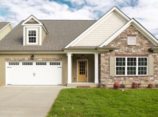 11882 Herons Haven Dr #50, Soddy Daisy, TN 37379