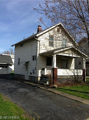 1st image of 1620 Larchmont Ave NE