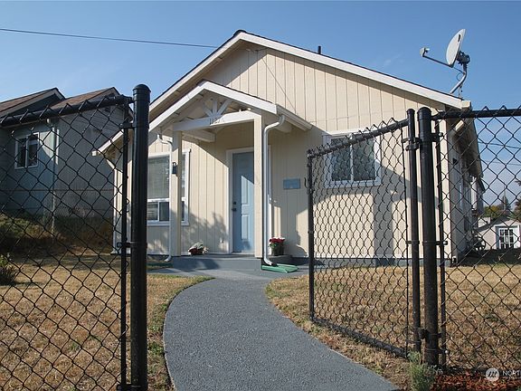 5th image of 1127 McKenzie Ave