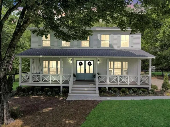 5425 Howard Rd, Cumming, GA 30040