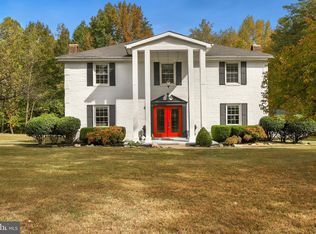 81 Shumate Ln, Fredericksburg, VA 22406