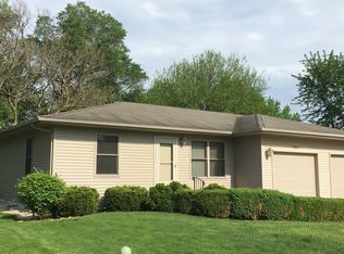2104 Mary Ln, Ottawa, IL 61350