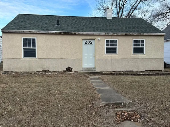 610 Sherman Ave, Waterloo, IA 50703