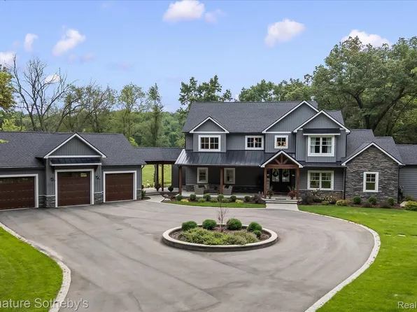 1750 Kellogg Rd, Brighton, MI 48114