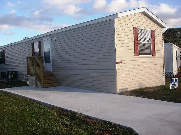 2nd image of 5000 SE Federal Hwy Lot 707