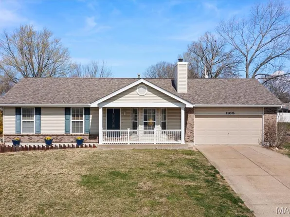 1103 Montbrook Dr, O'Fallon, MO 63366