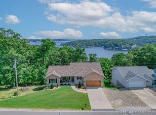 1722 Cherokee Rd, Lake Ozark, MO 65049