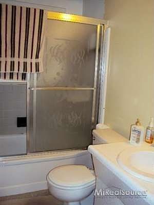 5th image of 22711 Carolina St