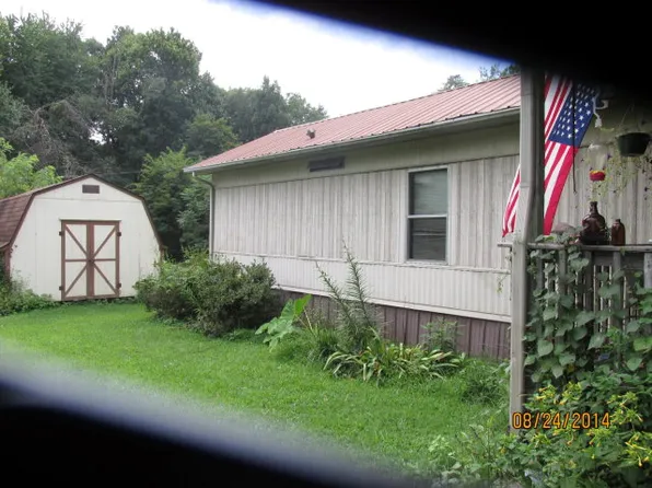 134 Community Center Rd, Crawford, TN 38554