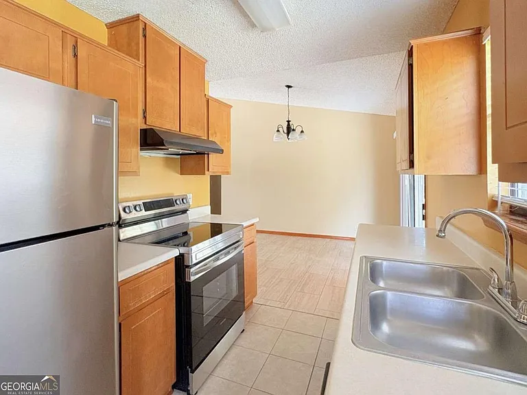 603 Plantation Village Dr — Photo 17