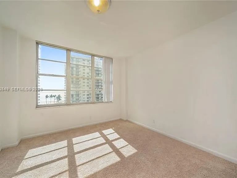 5700 Collins Ave #8A — Photo 21