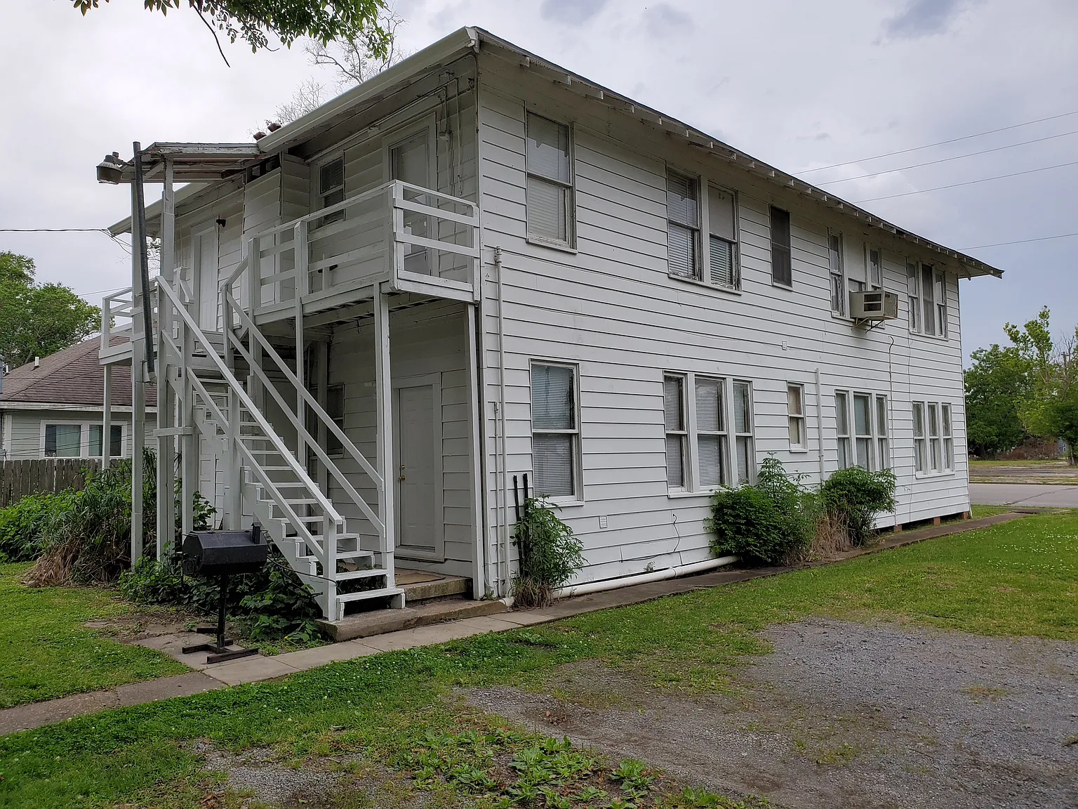2 bed, 720 sqft, $600 — Photo 1
