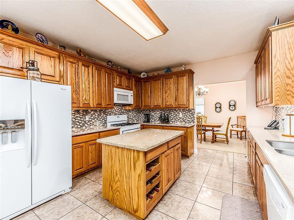1st image of 107 Countrywood Dr