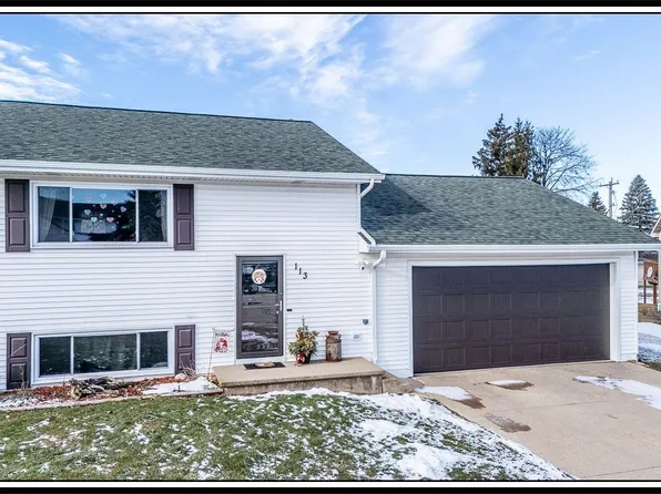 113 William Ct, Hortonville, WI 54944