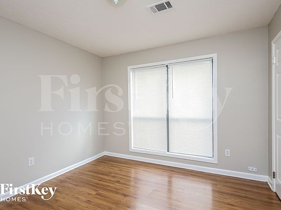 5th image of 1424 Brookcrest St