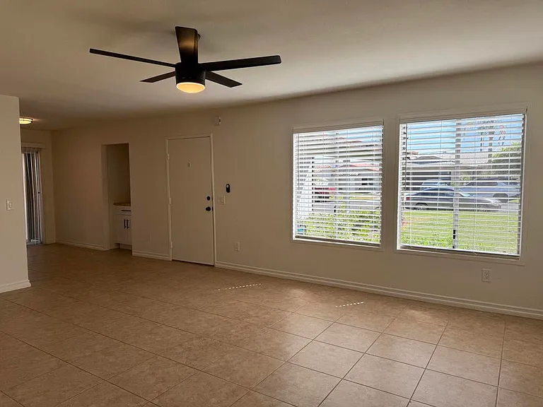 52395 Avenida Carranza — Photo 3