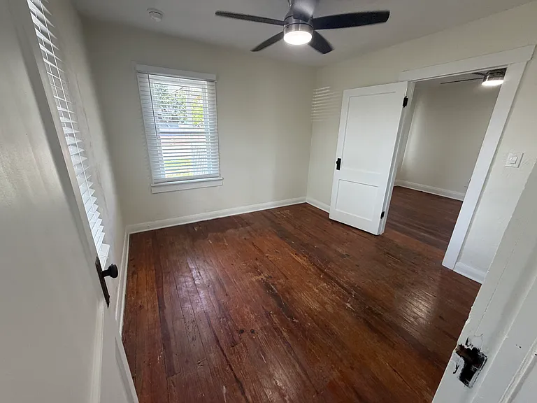 4504 N Suwanee Ave — Photo 11