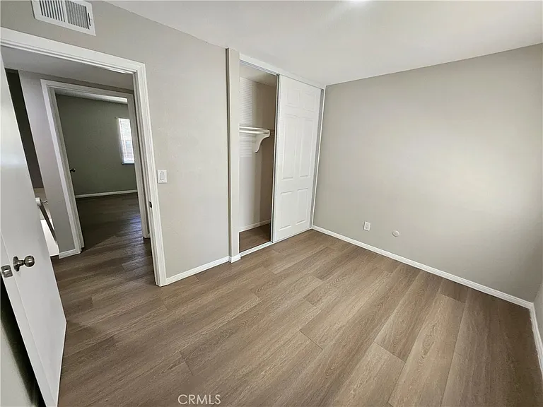 1151 Clark St — Photo 11