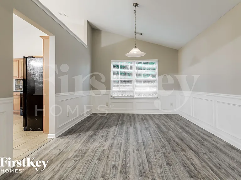 6732 Carriage Walk Ln — Photo 3