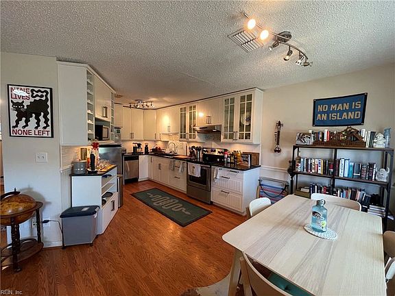 4th image of 3127 Tidal Bay Ln #104