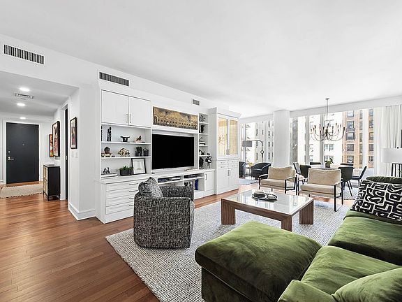 2nd image of 245 W 99th St APT 8A