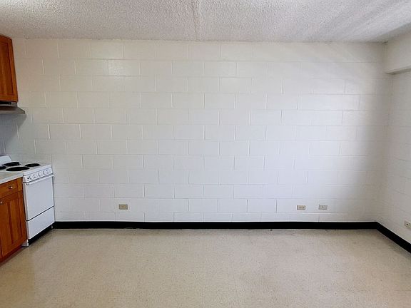 3rd image of 2558 Date St #D305