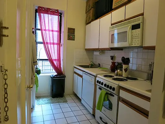 Rented by Mason Group LLC | media 20