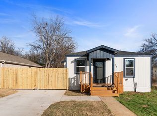 1909 Wiseman Ave, Fort Worth, TX 76105