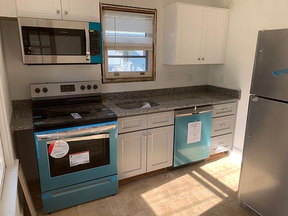 5th image of 3718 Norwood Ave #A