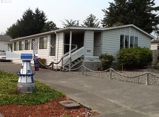 405 Smith Dr, Brookings, OR 97415