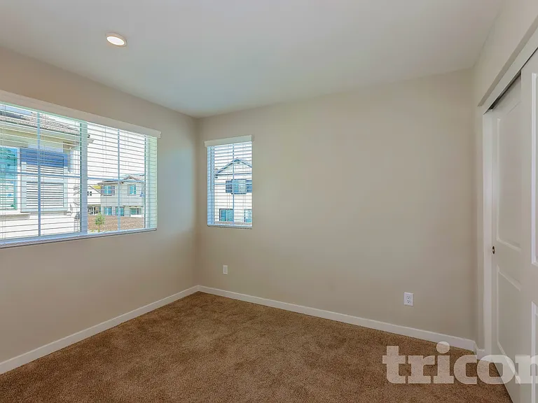 31544 Hans Dr — Photo 9