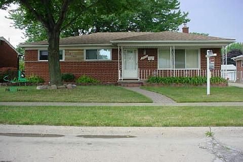 1st image of 48926 Amanda Ln