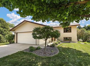 5612 Clearwater Rd NW, Rochester, MN 55901