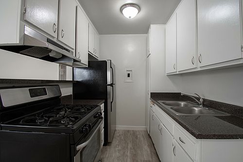 3rd image of 45 Rose Ave APT 5
