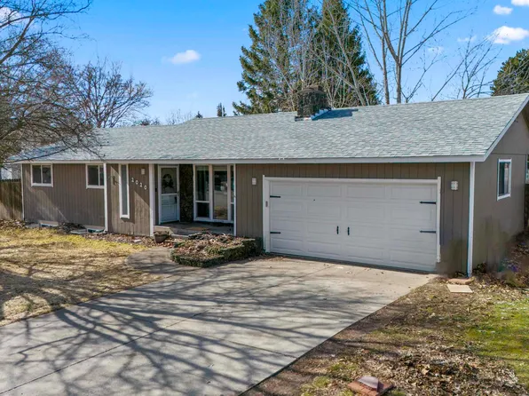 2020 S Calvin Rd, Veradale, WA 99037