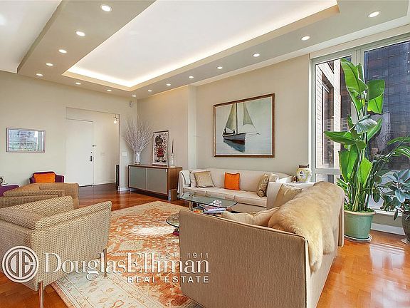 3rd image of 401 E 60th St #27AA