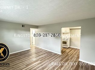 200 Summit Dr #1, Mount Sterling, KY 40353