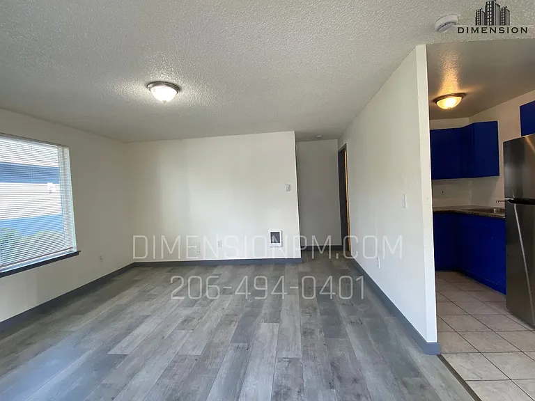 5207 66th St W — Photo 2