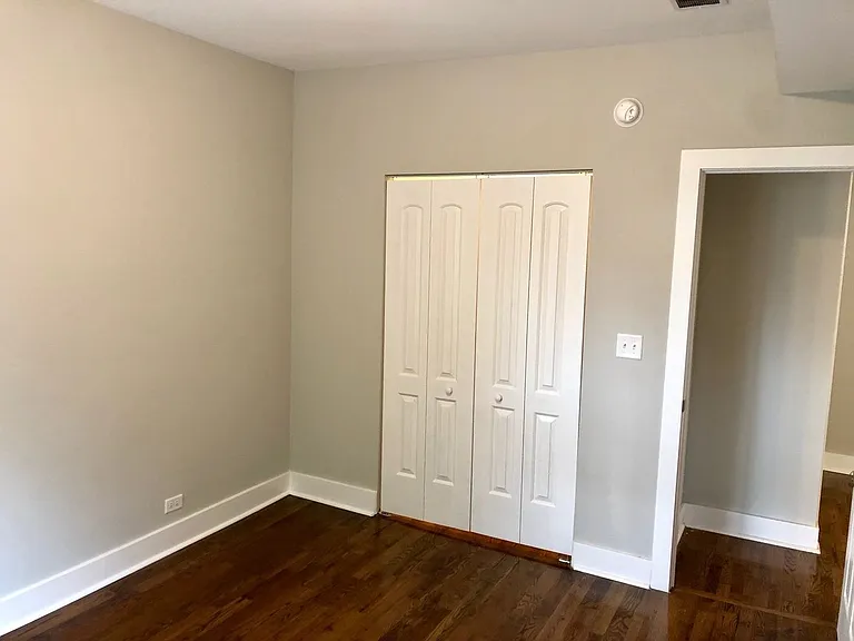 5437 W Monroe St #1 — Photo 9