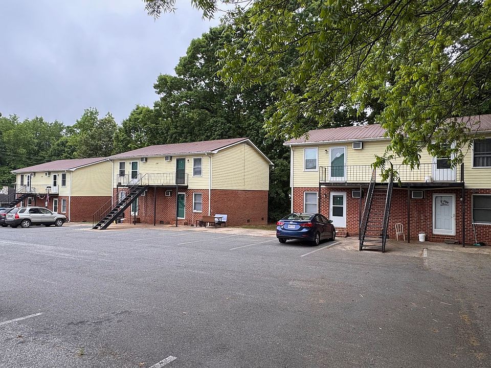 1st image of 126 W Presnell St APT L